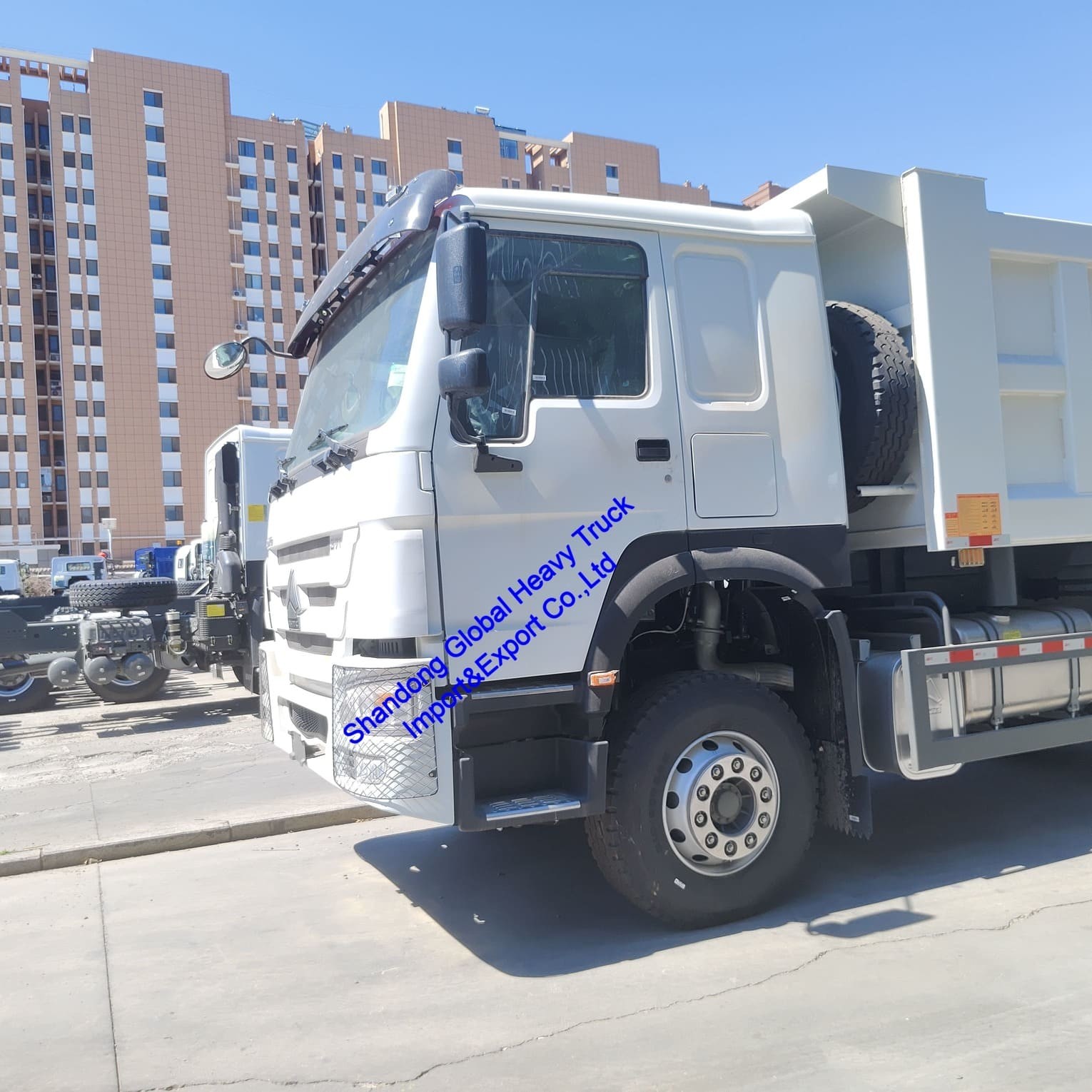 HOWO Camion neuf et d'occasion Sino / Sinotruk 6X4 290-400HP Camion à décharge / camion à décharge