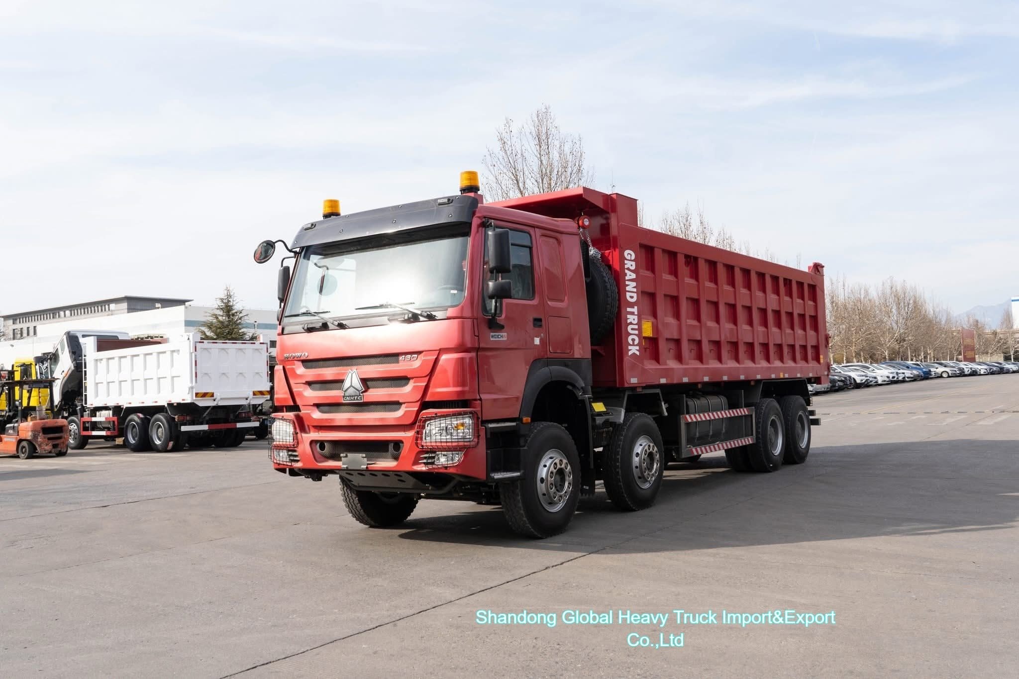 HOWO Camion à décharge Camion à bascule 371HP 375HP 8X4 40t-60t Chargement en excellent état pour l'Afrique