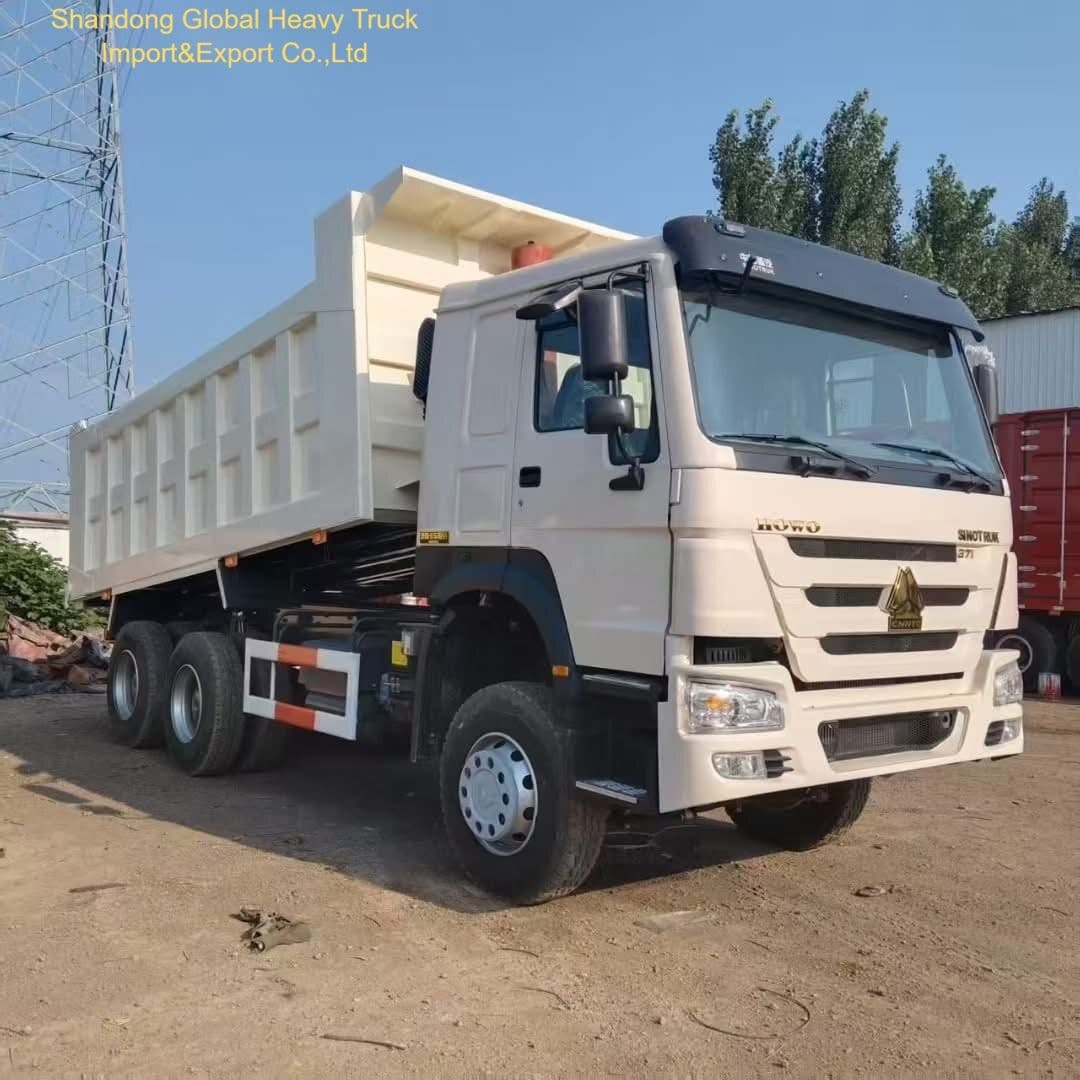 Camion benne Sinotruk HOWO 400HP 420HP robuste avec conduite à gauche/droite et siège à suspension pneumatique