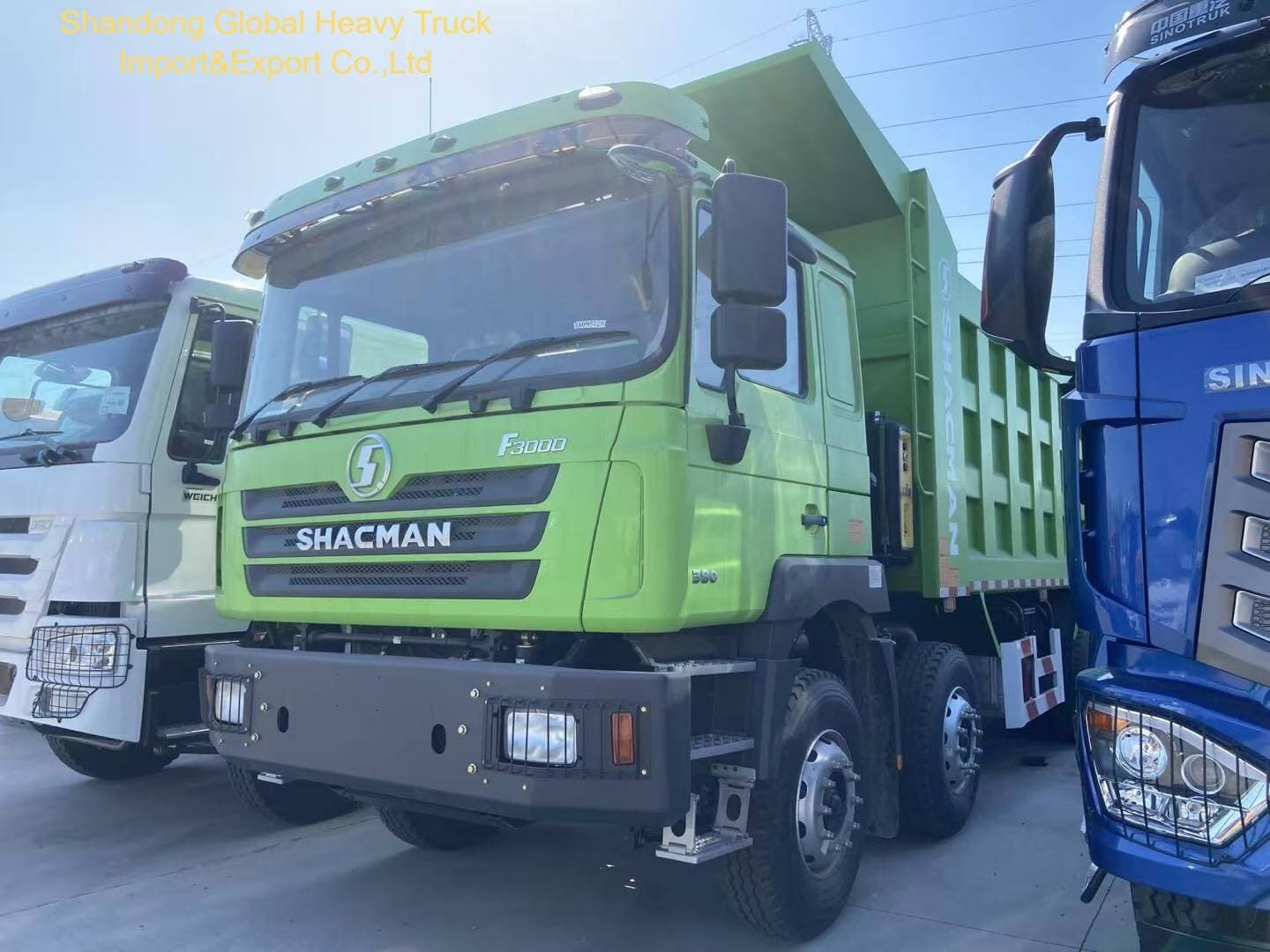 Camion benne poids lourd Shacman F3000 8x4 12 roues, capacité de charge 35-40 tonnes et volume de 25-30 m³