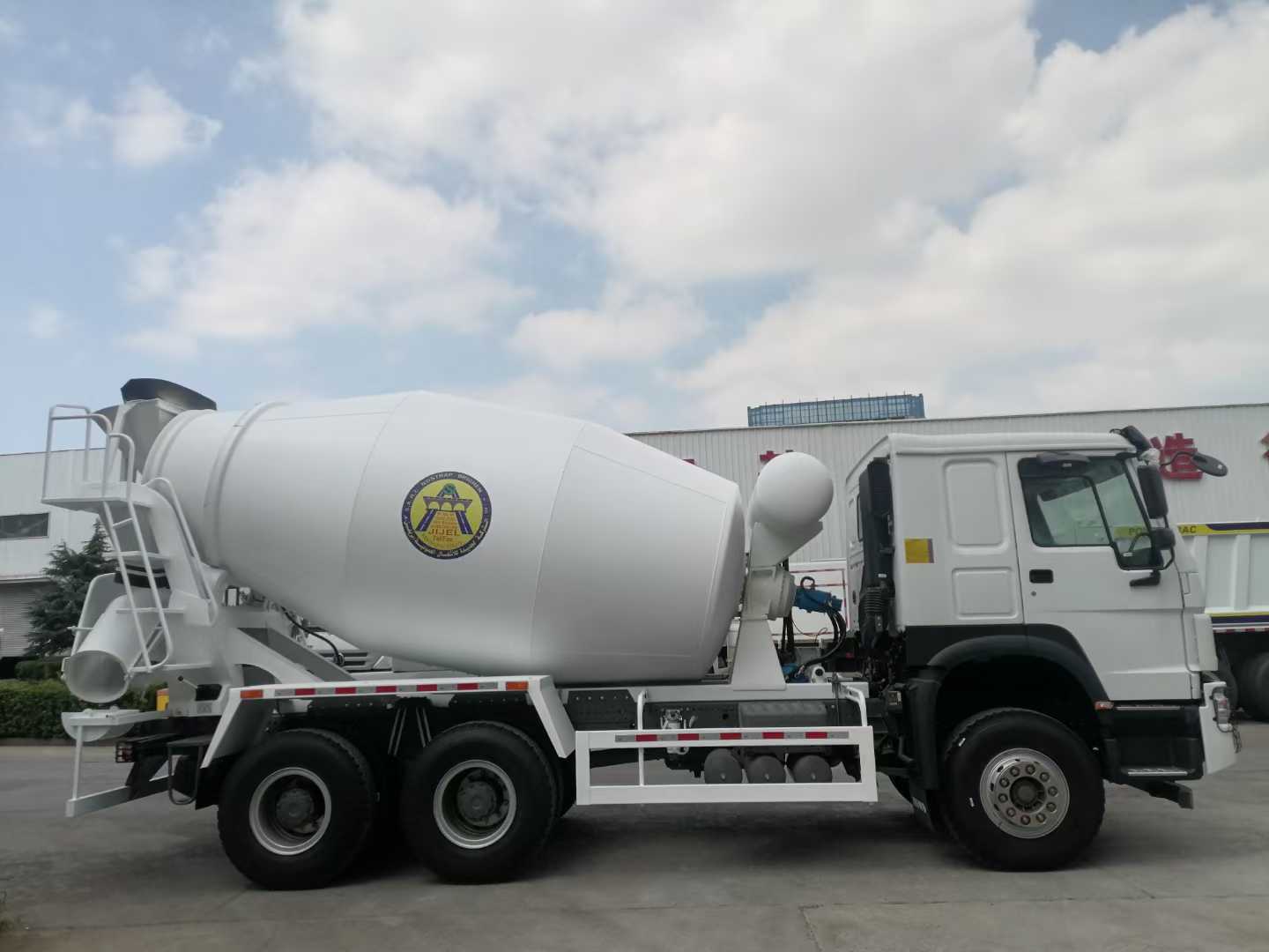 Nouveau Sinotruk HOWO 6×4 12cbm camion mélangeur de béton avec 371HP moteur pour la construction