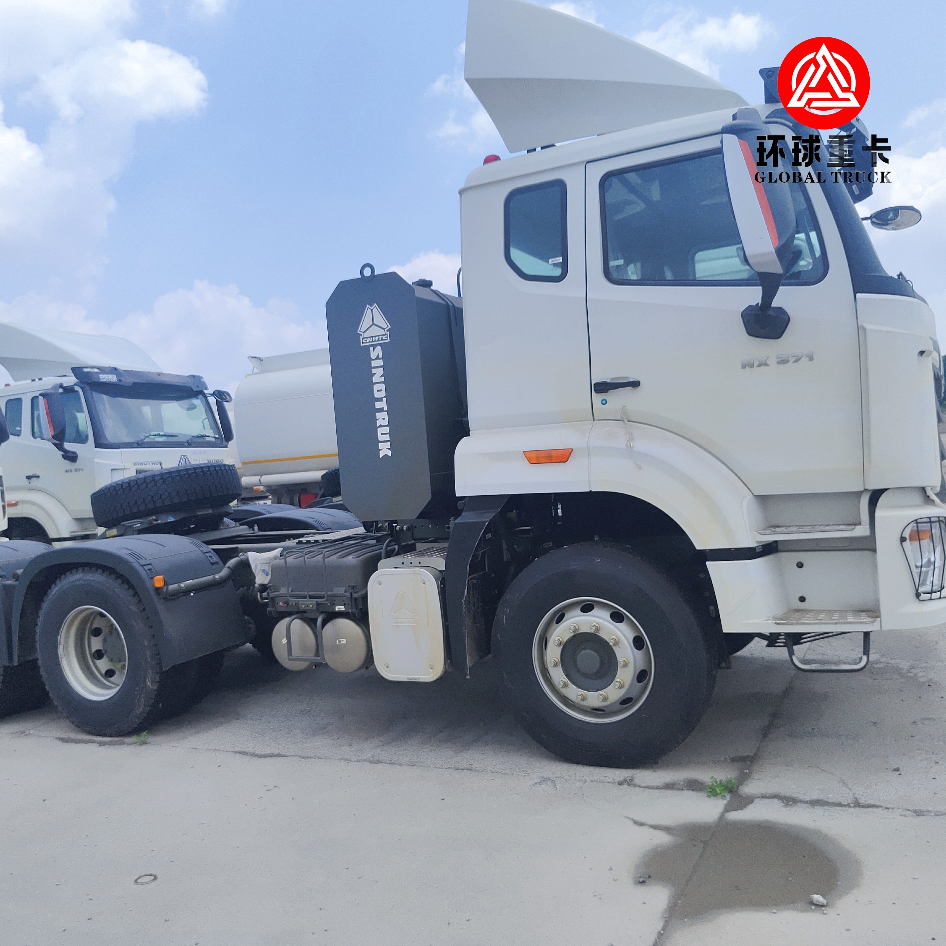 Nouveau camion tracteur HOWO NX 6x4 371HP Poids lourd camion de transport pour la logistique et le service de fret